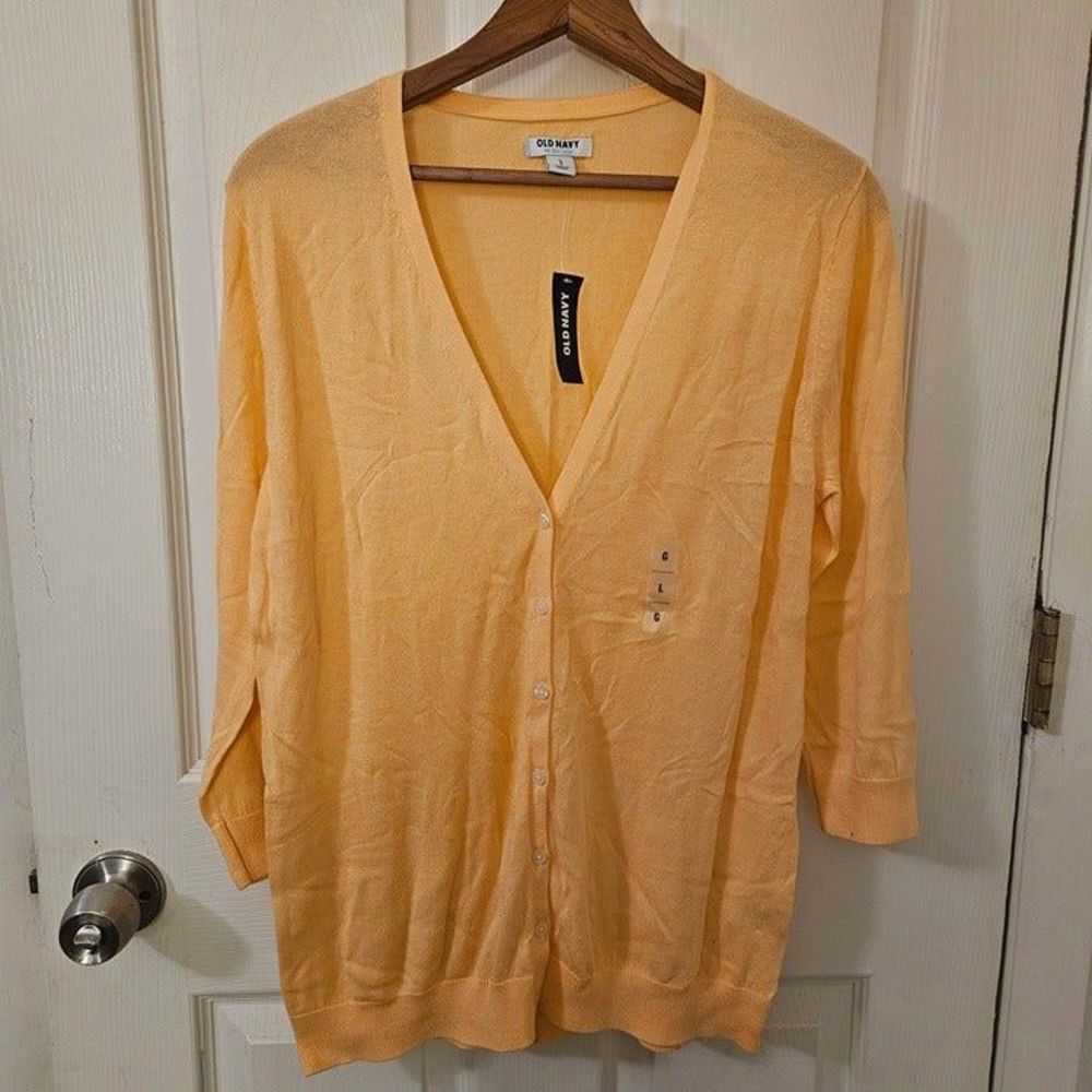 Old Navy Solid Peach Button Down V Neck Long Sleeve Sweater Cardigan NWT Large